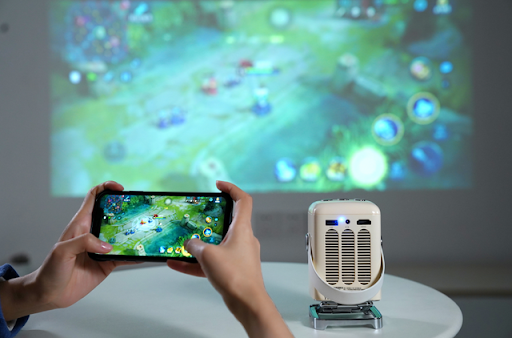 jinnian金年会：喝老化水会致癌？生活中这3种水，中老年人千万别喝